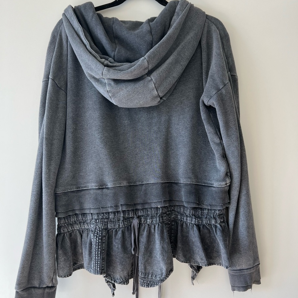 Free people zip up